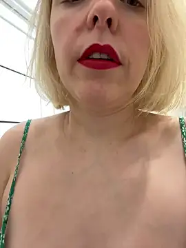 Snapshot of Yourdirtybitch chatting on 12, 2, 2026 Yourdirtybitch online show from 12, 2, 2026