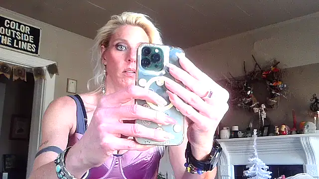 Glamazonx online show from 14, 11, 2025