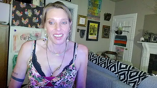 Glamazonx online show from 23, 3, 2026