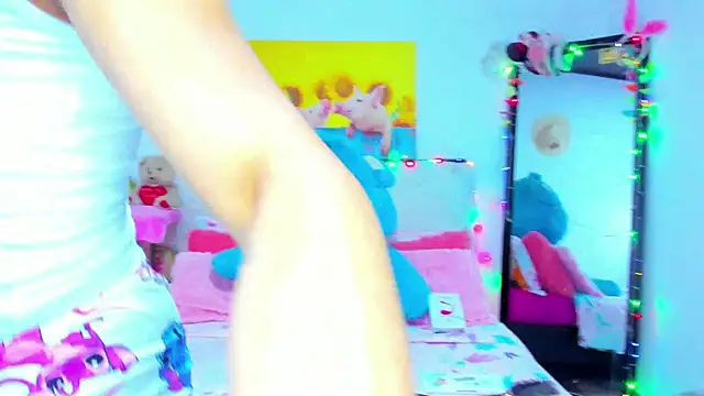 Snapshot of Candy_Candy__ chatting on 17, 11, 2025 Candy Candy online show from 17, 11, 2025