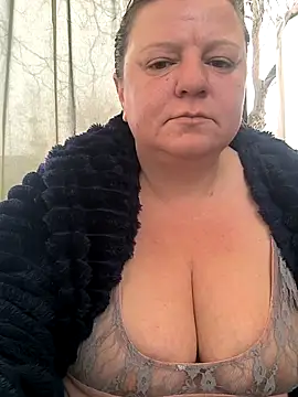 jusichka online show from 12, 4, 2026