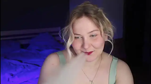 Snapshot of sensual_girrrl chatting on 11, 6, 2026 sensual girrrl online show from 11, 6, 2026