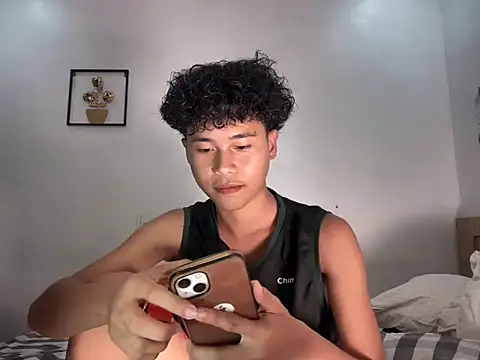 Snapshot of Asiantwink21 chatting on 9, 1, 2026 Asiantwink21 online show from 9, 1, 2026
