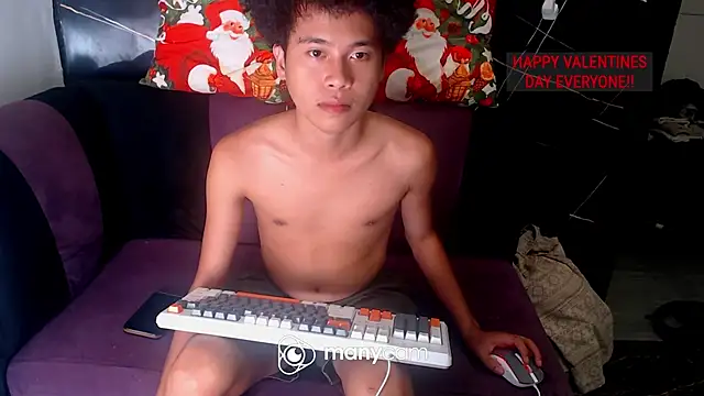 Snapshot of Asiantwink21 chatting on 13, 2, 2026 Asiantwink21 online show from 13, 2, 2026