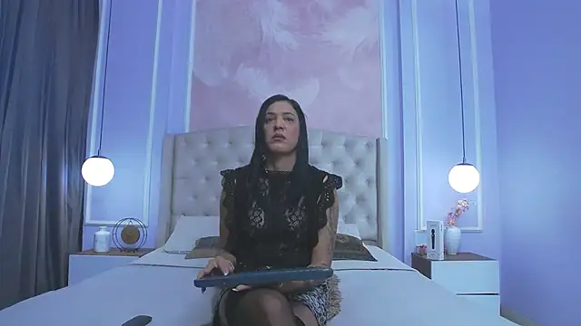 JoannaCox online show from 5, 12, 2025