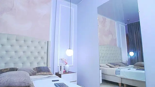 JoannaCox online show from 19, 12, 2025