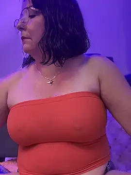 Snapshot of PaulinaSanders_X chatting on 4, 2, 2025 PaulinaSanders X online show from 4, 2, 2025