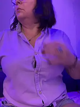 Snapshot of PaulinaSanders_X chatting on 5, 2, 2025 PaulinaSanders X online show from 5, 2, 2025