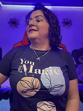 Snapshot of PaulinaSanders_X chatting on 5, 3, 2025 PaulinaSanders X online show from 5, 3, 2025