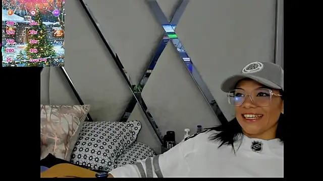 Snapshot of paula_daniela1 chatting on 15, 12, 2024 paula daniela1 online show from 15, 12, 2024