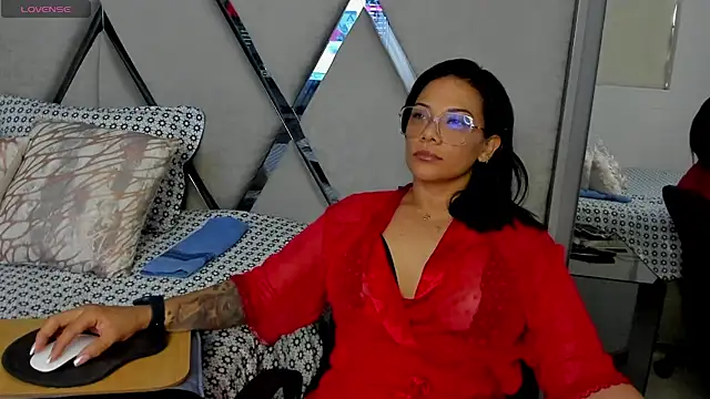 Snapshot of paula_daniela1 chatting on 13, 1, 2025 paula daniela1 online show from 13, 1, 2025