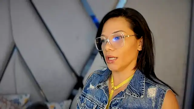 Snapshot of paula_daniela1 chatting on 22, 2, 2025 paula daniela1 online show from 22, 2, 2025