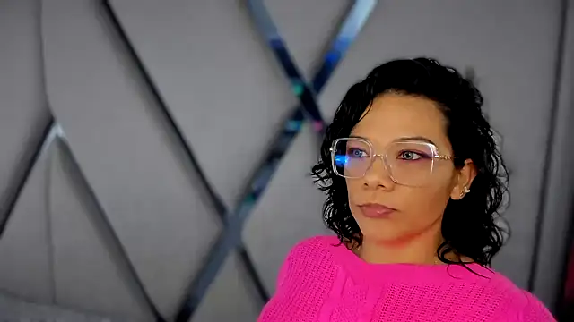 Snapshot of paula_daniela1 chatting on 27, 2, 2025 paula daniela1 online show from 27, 2, 2025