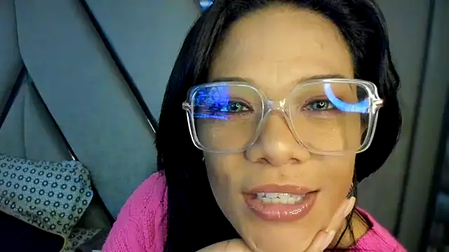 Snapshot of paula_daniela1 chatting on 1, 3, 2025 paula daniela1 online show from 1, 3, 2025