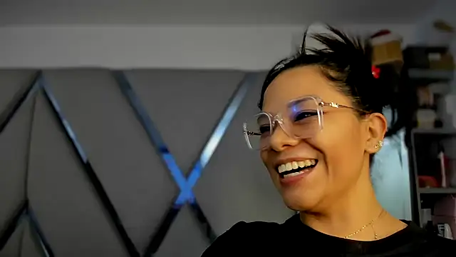 Snapshot of paula_daniela1 chatting on 2, 3, 2025 paula daniela1 online show from 2, 3, 2025