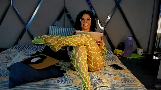 Snapshot of paula_daniela1 chatting on 9, 3, 2025 paula daniela1 online show from 9, 3, 2025