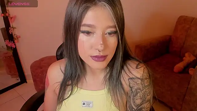 Snapshot of kat_apple chatting on 10, 4, 2026 kat apple online show from 10, 4, 2026