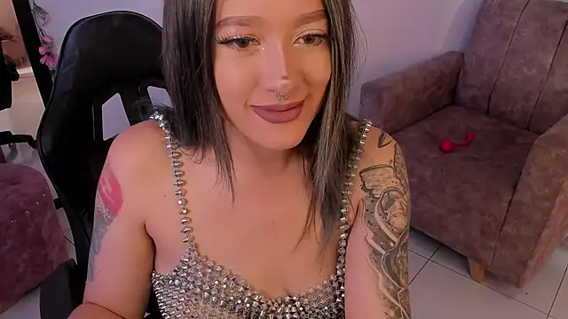 Snapshot of kat_apple chatting on 18, 4, 2026 kat apple online show from 18, 4, 2026