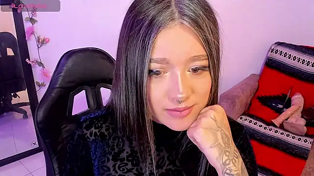 Snapshot of kat_apple chatting on 24, 7, 2026 kat apple online show from 24, 7, 2026