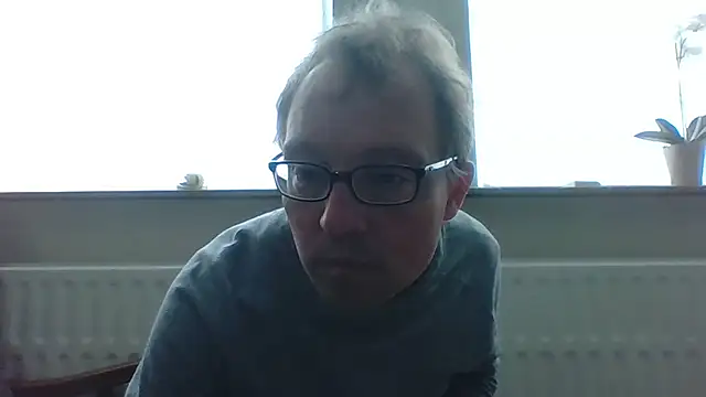 Snapshot of bertolini chatting on 12, 4, 2026 bertolini online show from 12, 4, 2026