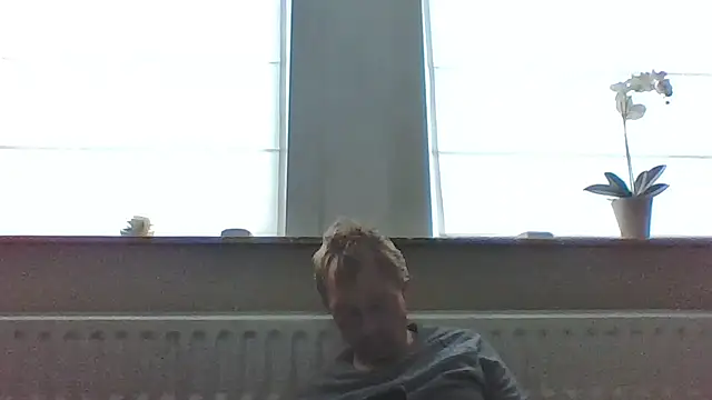 Snapshot of bertolini chatting on 13, 4, 2026 bertolini online show from 13, 4, 2026