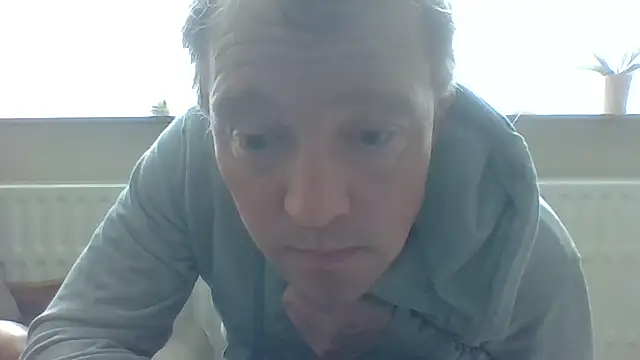 Snapshot of bertolini chatting on 16, 4, 2026 bertolini online show from 16, 4, 2026