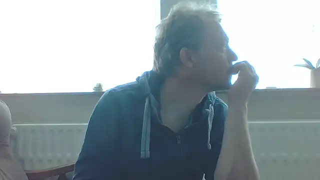 Snapshot of bertolini chatting on 19, 4, 2026 bertolini online show from 19, 4, 2026