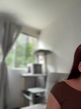 Zarah Blare online show from 18, 2, 2025