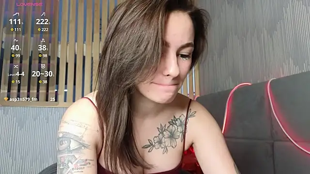 girl with snaketatto0 online show from 16, 2, 2025