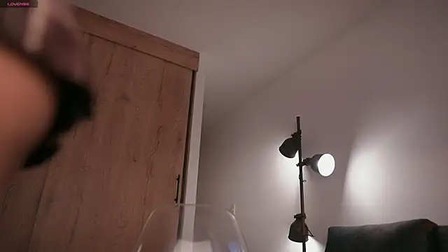 Snapshot of GigiLee_ chatting on 22, 11, 2025 GigiLee online show from 22, 11, 2025