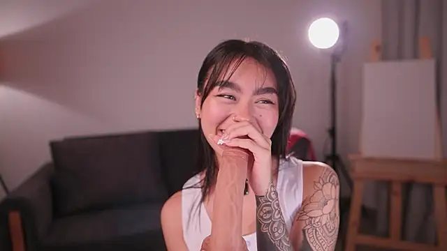 GigiLee  online show from 5, 7, 2026