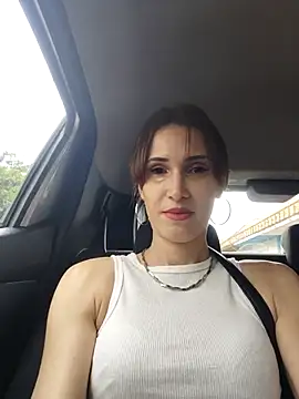 Irresistible24 online show from 14, 11, 2025