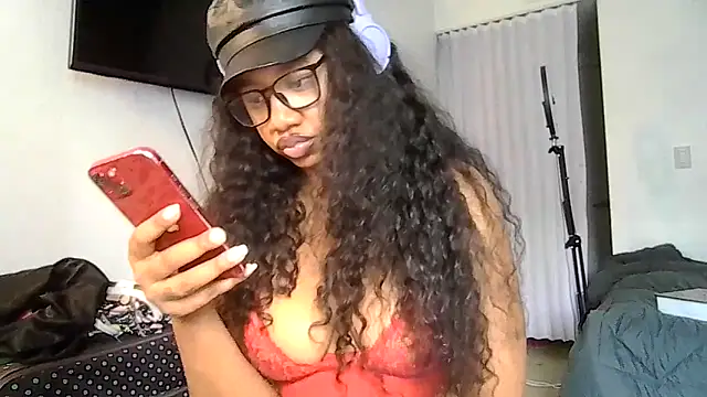 Snapshot of goddessdaisysky chatting on 10, 4, 2026 goddessdaisysky online show from 10, 4, 2026
