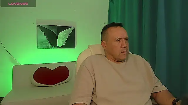 Snapshot of FERDIGNAN0329 chatting on 20, 11, 2025 FERDIGNAN0329 online show from 20, 11, 2025