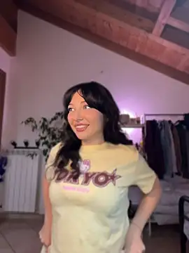 Snapshot of SempreAlexis chatting on 11, 4, 2026 SempreAlexis online show from 11, 4, 2026