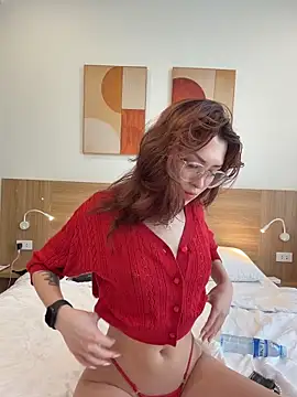 Snapshot of Evangeline_Lawrence_ chatting on 2, 4, 2026 Evangeline Lawrence online show from 2, 4, 2026