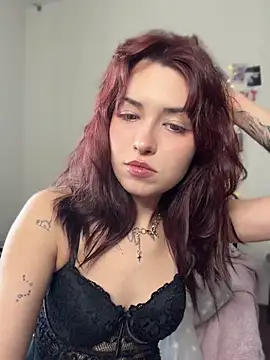 Snapshot of Evangeline_Lawrence_ chatting on 17, 4, 2026 Evangeline Lawrence online show from 17, 4, 2026