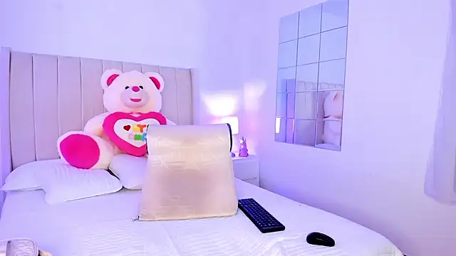 Barbiieee online show from 11, 2, 2026