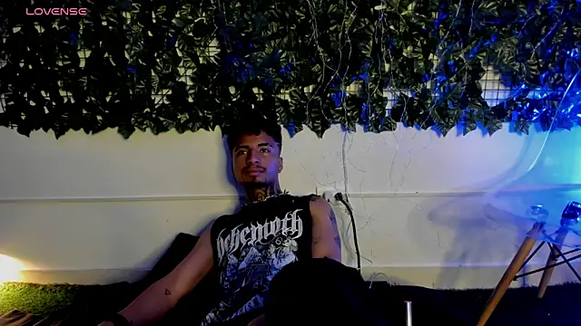 JuanCamiilo 66 online show from 11, 4, 2026