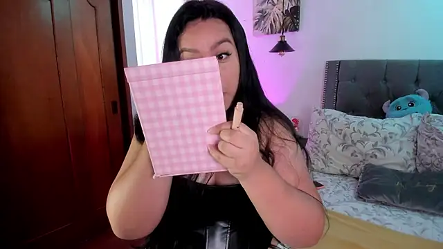 Snapshot of Melody_bonnie chatting on 11, 4, 2026 Melody bonnie online show from 11, 4, 2026