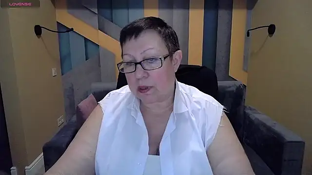 Snapshot of BarbaraTurners chatting on 3, 1, 2025 BarbaraTurners online show from 3, 1, 2025