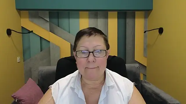 Snapshot of BarbaraTurners chatting on 7, 1, 2025 BarbaraTurners online show from 7, 1, 2025