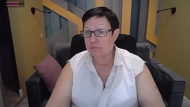 Snapshot of BarbaraTurners chatting on 3, 2, 2025 BarbaraTurners online show from 3, 2, 2025
