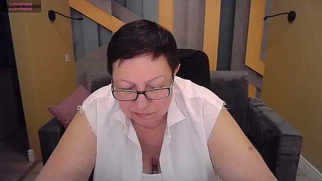 Snapshot of BarbaraTurners chatting on 5, 2, 2025 BarbaraTurners online show from 5, 2, 2025
