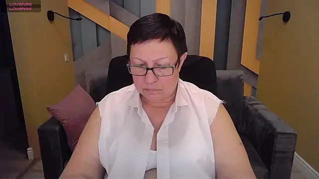 Snapshot of BarbaraTurners chatting on 6, 2, 2025 BarbaraTurners online show from 6, 2, 2025