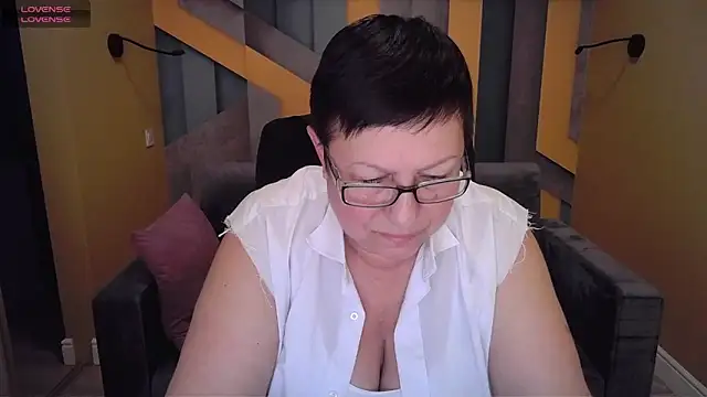 Snapshot of BarbaraTurners chatting on 8, 2, 2025 BarbaraTurners online show from 8, 2, 2025