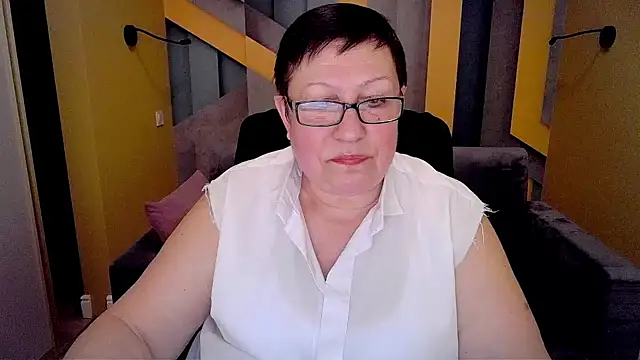Snapshot of BarbaraTurners chatting on 9, 2, 2025 BarbaraTurners online show from 9, 2, 2025