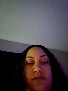 Snapshot of honeeyyy_pot chatting on 18, 12, 2024 honeeyyy pot online show from 18, 12, 2024