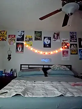 Snapshot of honeeyyy_pot chatting on 10, 1, 2025 honeeyyy pot online show from 10, 1, 2025