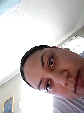 Snapshot of honeeyyy_pot chatting on 13, 2, 2025 honeeyyy pot online show from 13, 2, 2025